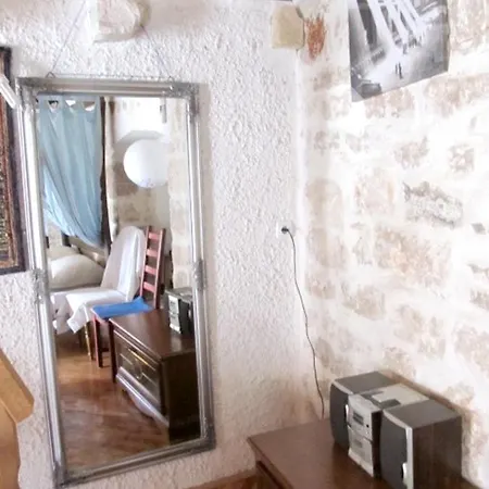 Seaside In Apartment *