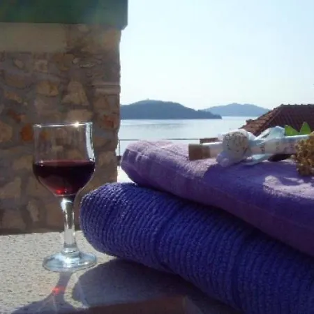 Seaside In Betina * Betina (Sibenik-Knin)