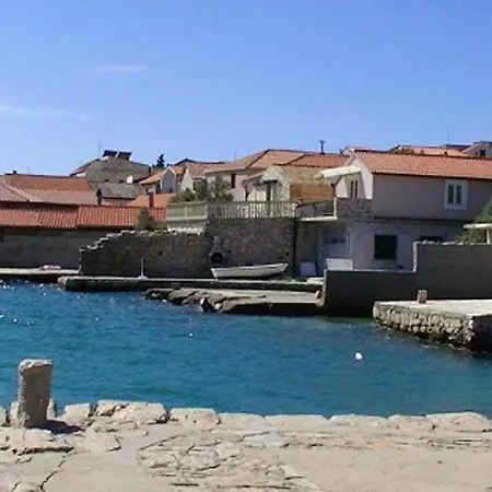 Seaside In * Betina (Sibenik-Knin)