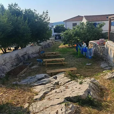 Seaside In Apartment Betina (Sibenik-Knin)