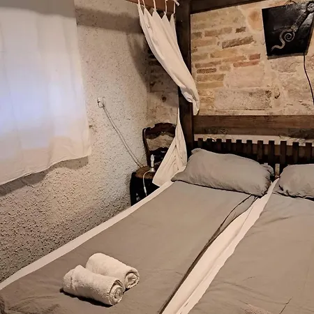 Apartment Seaside In Betina (Sibenik-Knin)