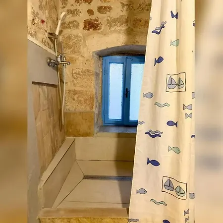Apartman Seaside In Betina (Sibenik-Knin)