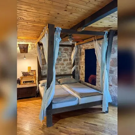 Seaside In * Betina (Sibenik-Knin)