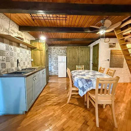 Seaside In * Betina (Sibenik-Knin)