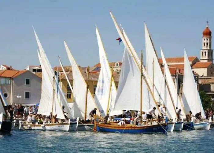 Seaside In * Betina (Sibenik-Knin)