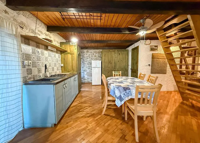 Seaside In * Betina (Sibenik-Knin)