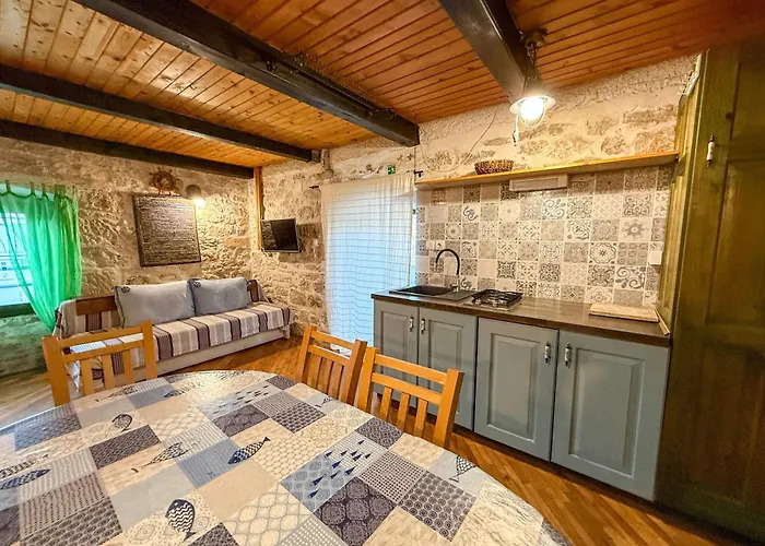 Seaside In Apartamento Betina (Sibenik-Knin)